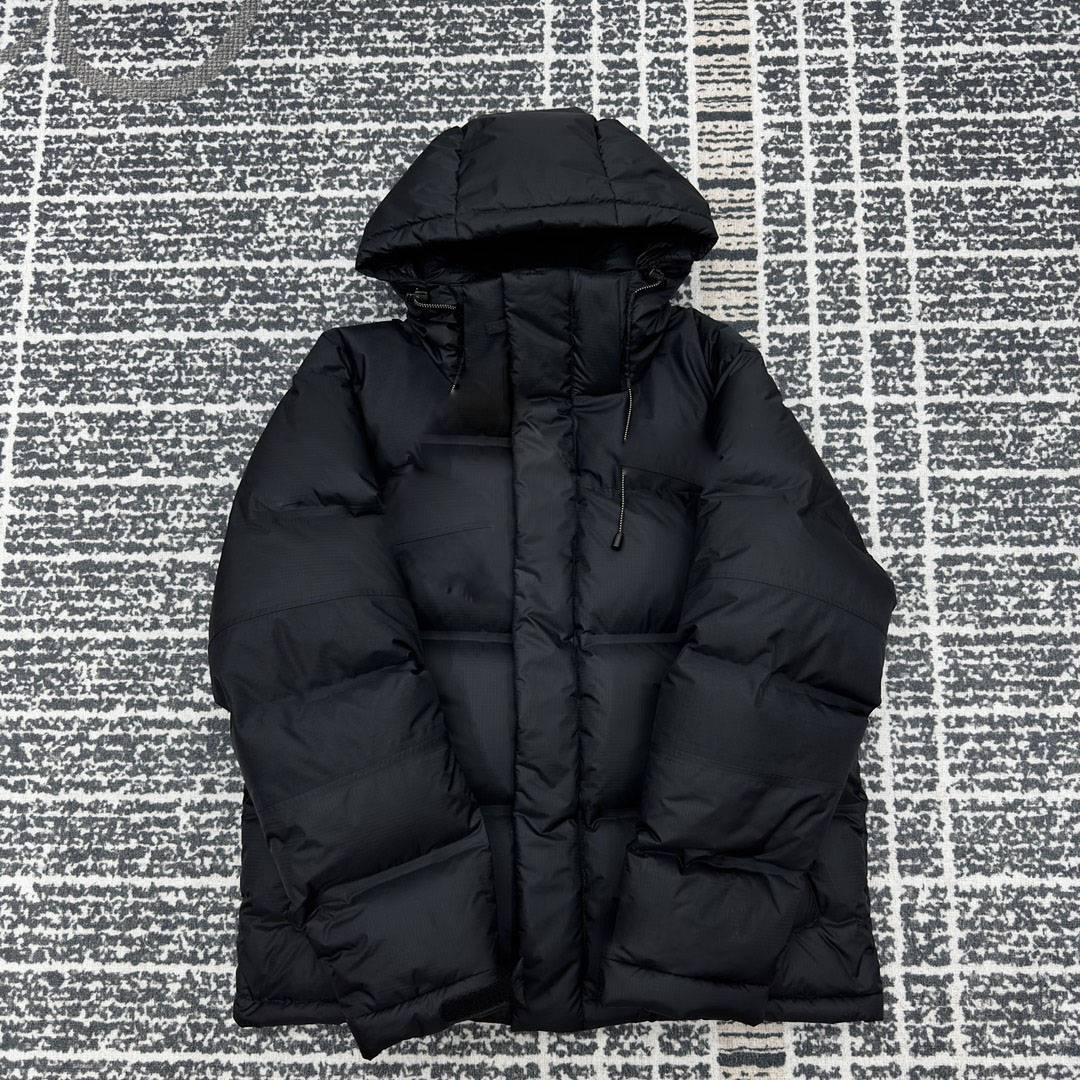 2022 Autumn and winter pole cold function GTX windproof snowproof snowproof fabric seamless glue white duck down duck thickened down jacket