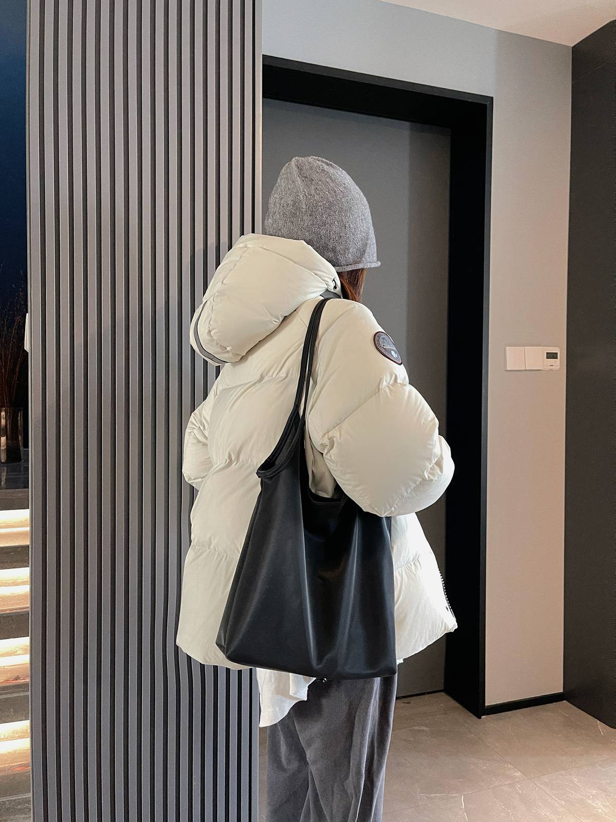 High -end luxury cutting down jacket outside women