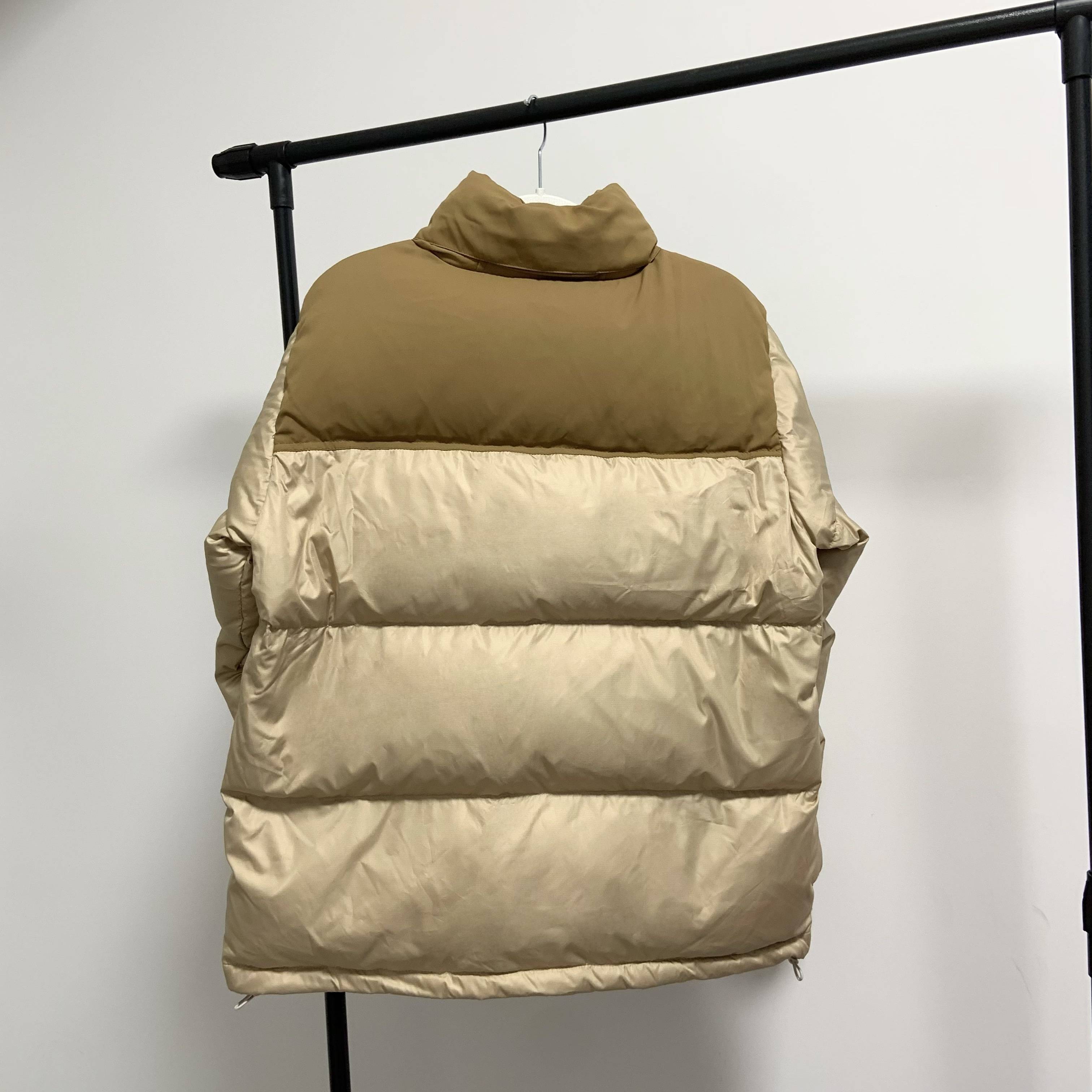 2022 new winter down jacket couple men and women, the same stand -up collar hidden hat white duck down bread down jacket