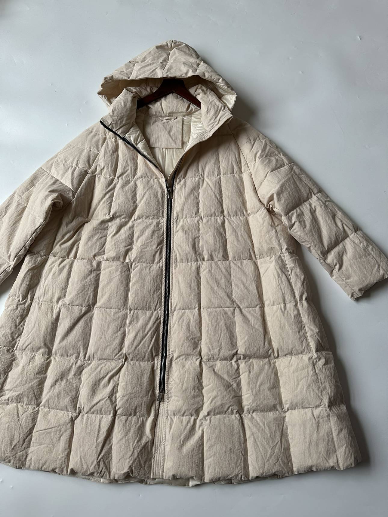 Walking quilts, warm heart nests, meaning J series, white goose velvet long -sleeved down jacket in the long girl.