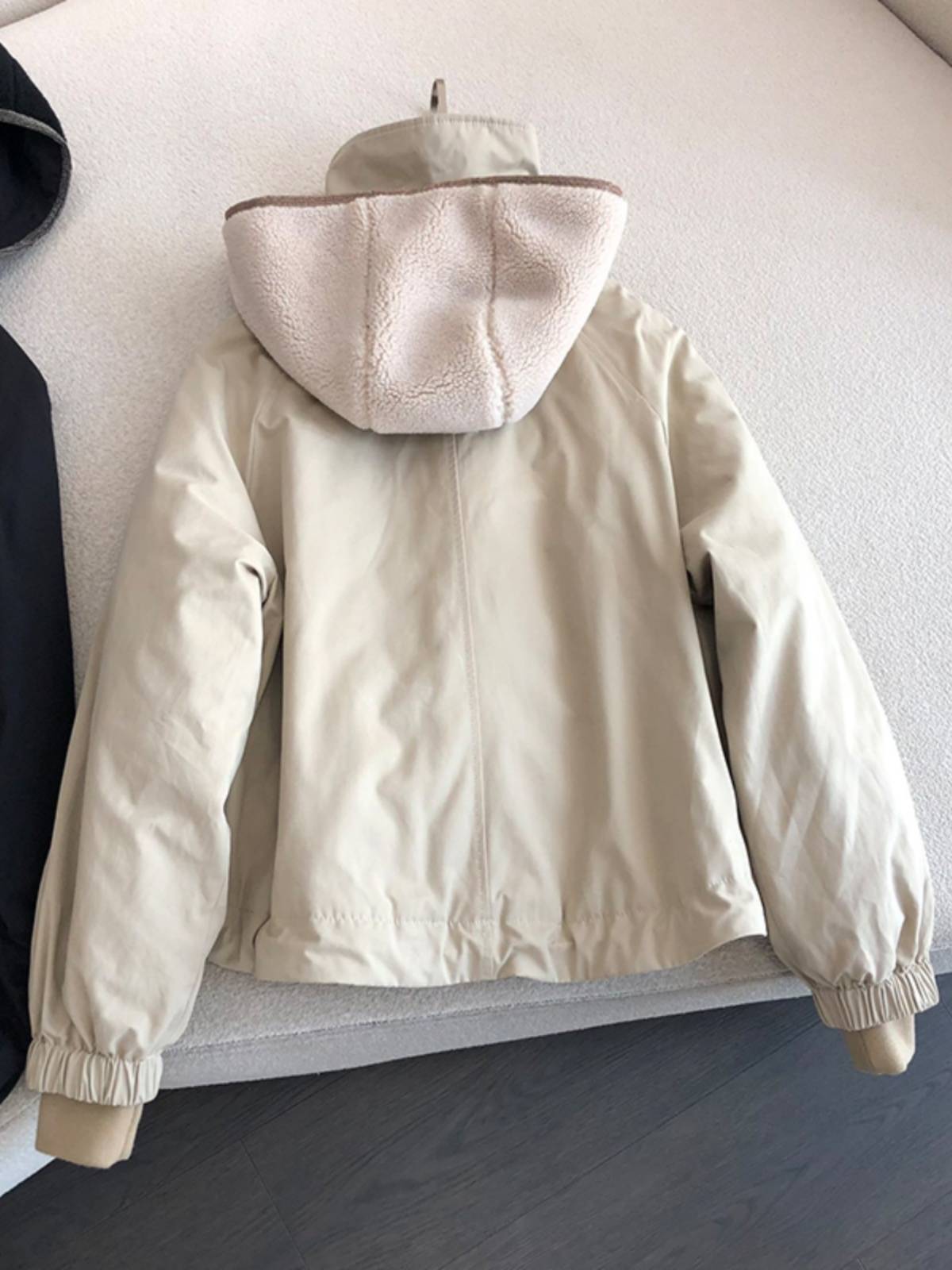 Goose down short work style down jacket female 2023 autumn and winter new lamb hairy hat loose casual heating jacket