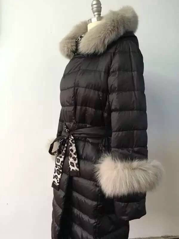 Dipper out of the single bathrobe on both sides of the lady white goose velvet medium long down jacket removable hair collar