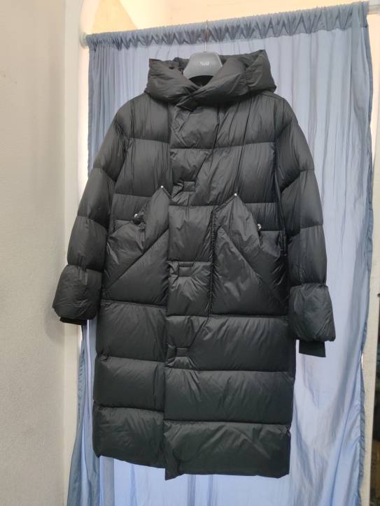 Ladies long down jacket placket according to the standard 90 velvet warm jacket