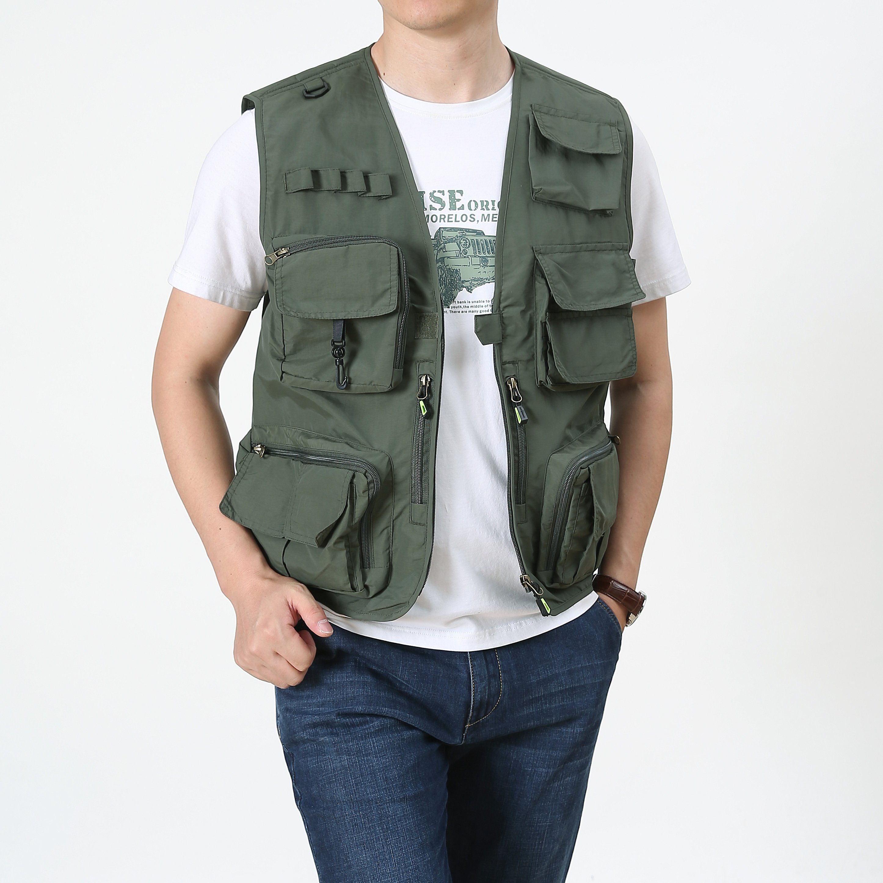 Wholesale Men's Tactical Vest Custom Multi-Pocket Woven Polyester Fabric for Casual Style Fishing Hiking Outdoor Utility Cargo