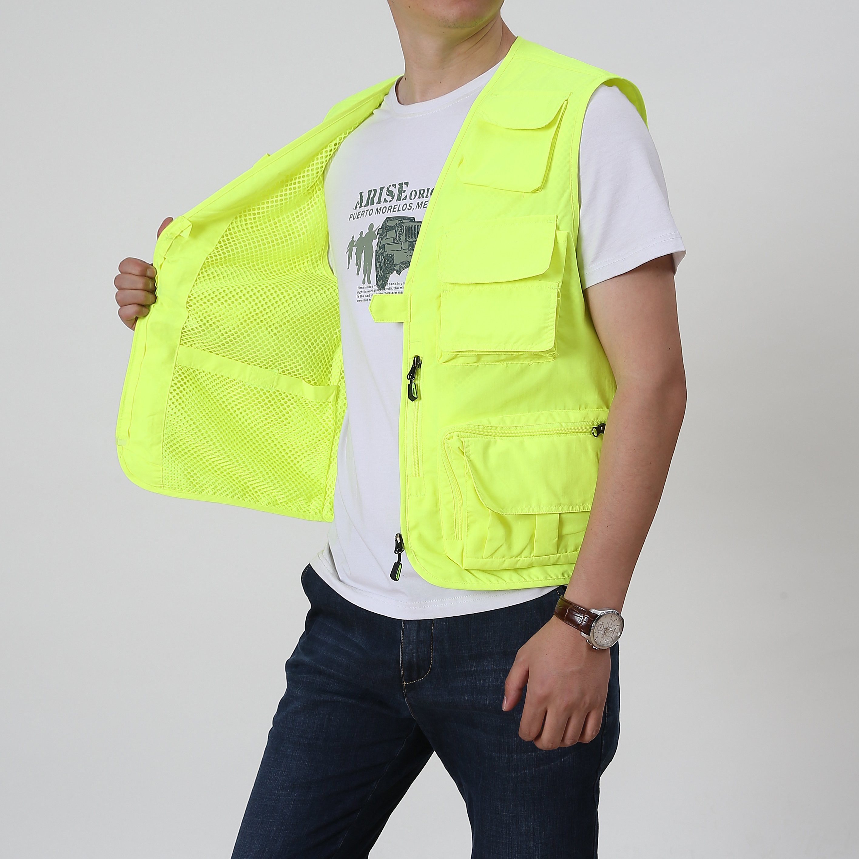 Wholesale Men's Tactical Vest Custom Multi-Pocket Woven Polyester Fabric for Casual Style Fishing Hiking Outdoor Utility Cargo