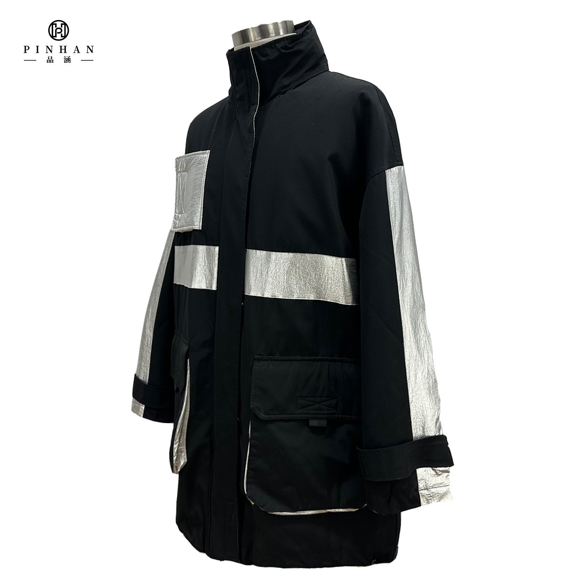 Long men's jacket stand collar with 2 side pockets Chest pocket patchwork fabric in white and silver outdoor