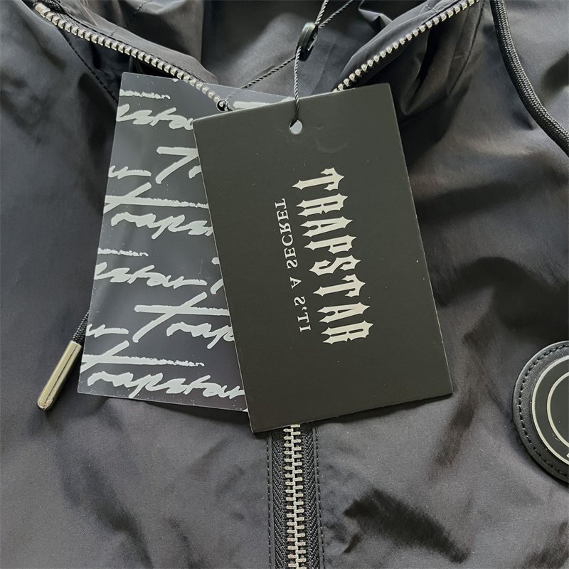 Men Trapstar Jacket Sportswear Irongate T Windbreaker-Black Top Quality Embroidered Letters Men's Zipper Sun Protection