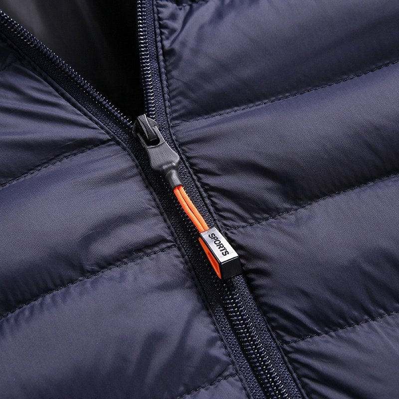 High quality unisex sportswear light weight zipper side zip pockets outwear down puffer jacket custom logo hooded men's jackets