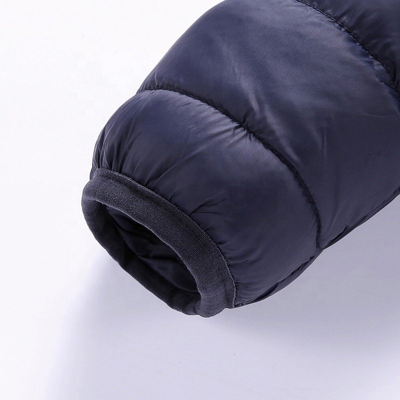 High quality unisex sportswear light weight zipper side zip pockets outwear down puffer jacket custom logo hooded men's jackets