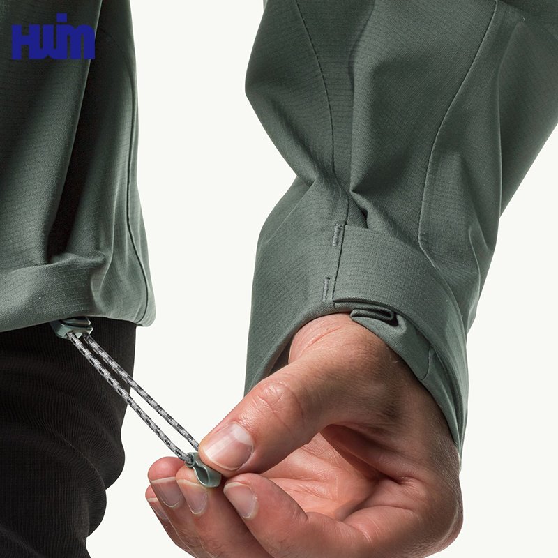 Custom Logo Men's High Performance Lightweight Waterproof Gym Sports Running Jackets 530 G Weatherproof Shell Jacket with Hood