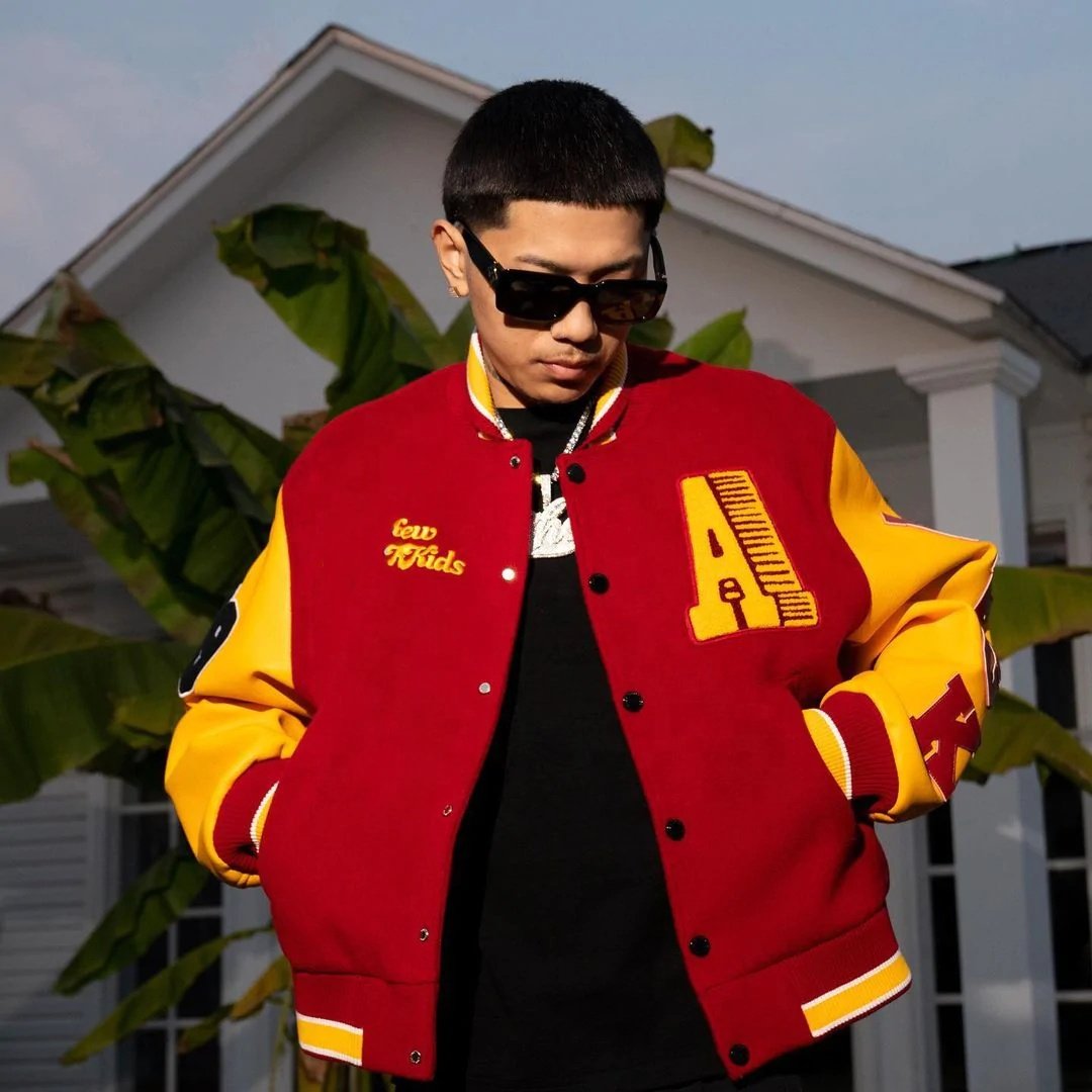 Dec Wholesale Custom Men's Jackets Coat Fashion winter Fleece Pattern Chenille Embroidered Logo Bomber Jacket For Men Bulk