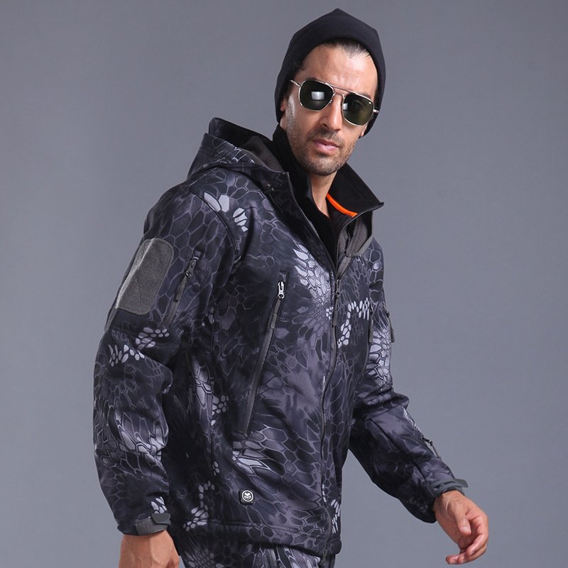 OEM Custom Design Soft shell Tactical Waterproof Camouflage Coat Fashion Casual Windbreaker Jacket Coat