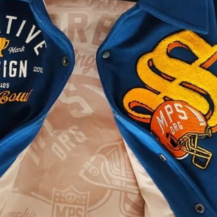 Winter men's quilted training baseball jacket with embroidered patches