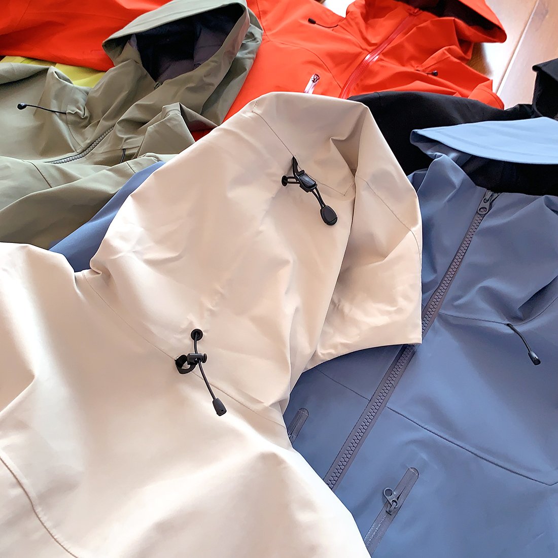 Outdoor Hard Shell Jacket 10000mm Windproof Waterproof Jacket for Wholesale Spring and Autumn High Performance 3L