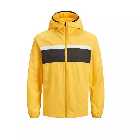 Wholesale Custom Men Sports Softshell Jackets Waterproof Chest and two side pockets Soft Shell Jacket with hood