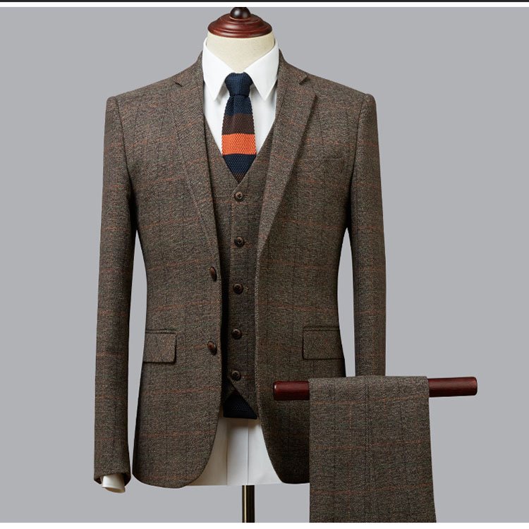 Italian Design Style for Gentle Men with Custom Suit