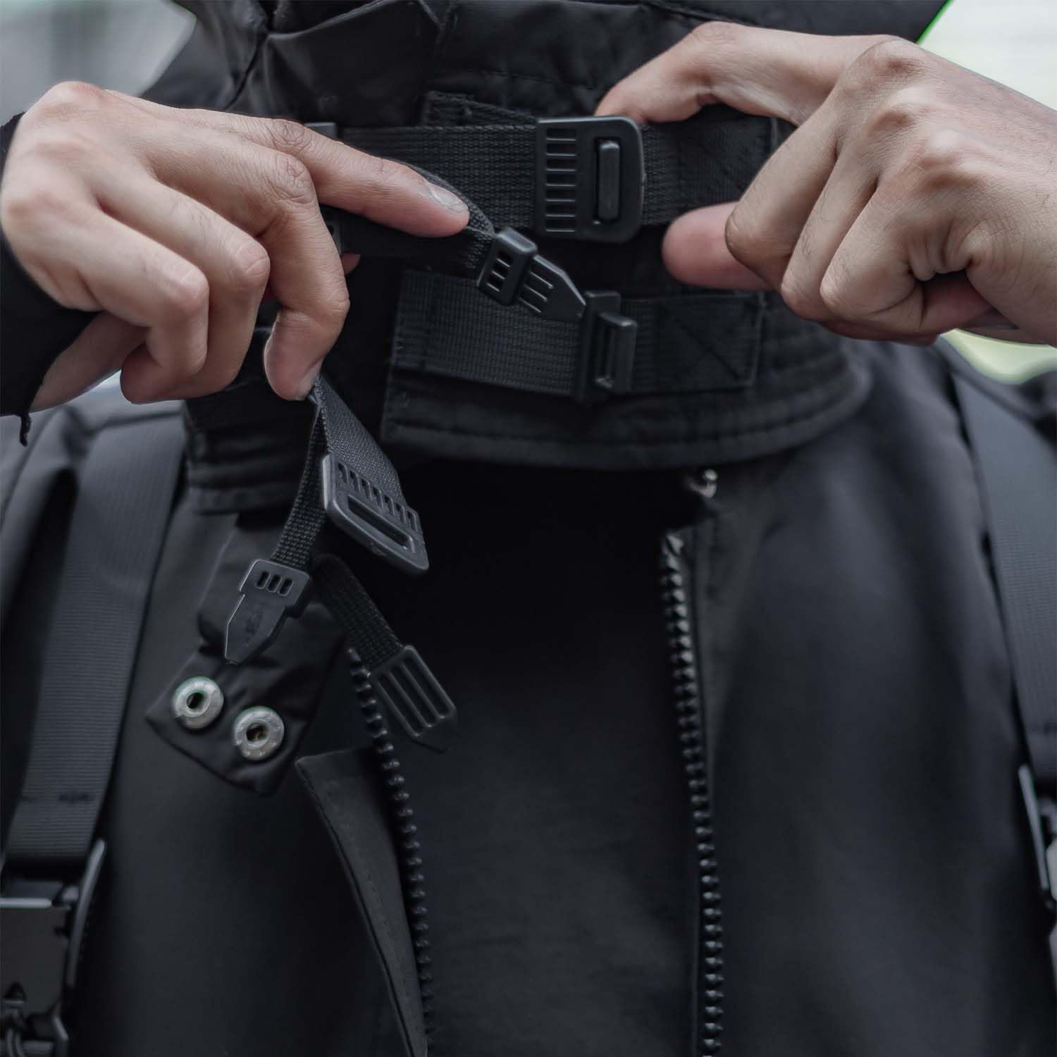 punk style Multi pocket Mens Punk Hooded Streetwear custom logo Windbreaker Jacket Black Techwear Buckled Zip Cargo Jacket