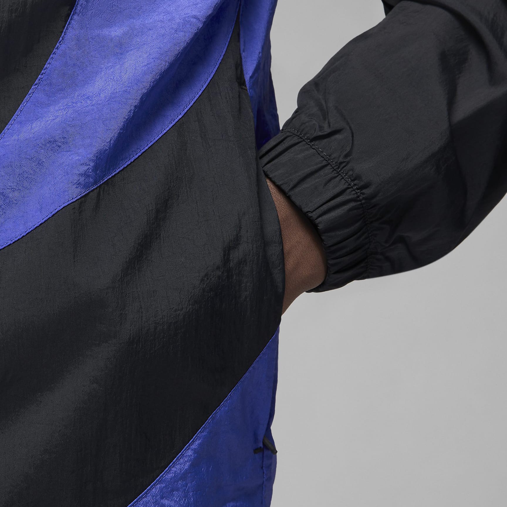 High Quality Custom Tracksuits Set Workout Windbreaker Suit For Men Wholesale Tracksuit Utility Waterproof Suit