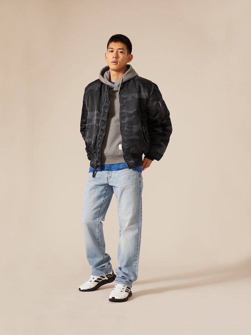 Men's Bomber Jacket with Sleeve Pocket custom wholesale price padded hooded New Design Black waterproof windproof winter jacket