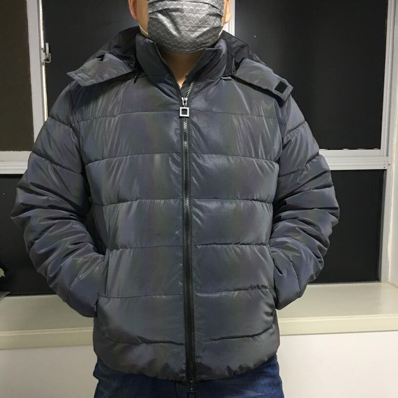 2024 New Design Custom Logo Printing Oversize Down Keep Warm Hooded Coats Winter Zip Up Men'S Jackets Thick Puffer Jacket