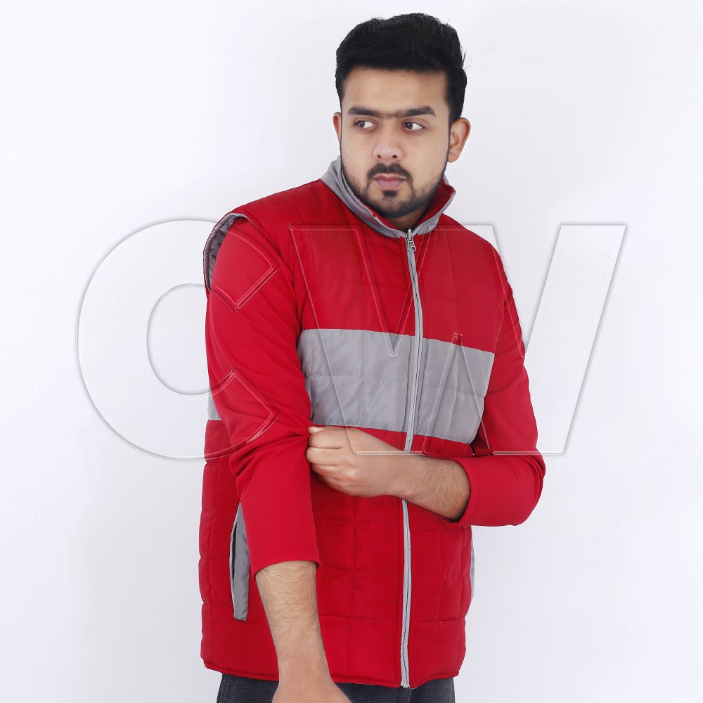 2024 Red and Grey Quilted Zip Up Sleeveless Puffer Jackets For Men With Custom Designs