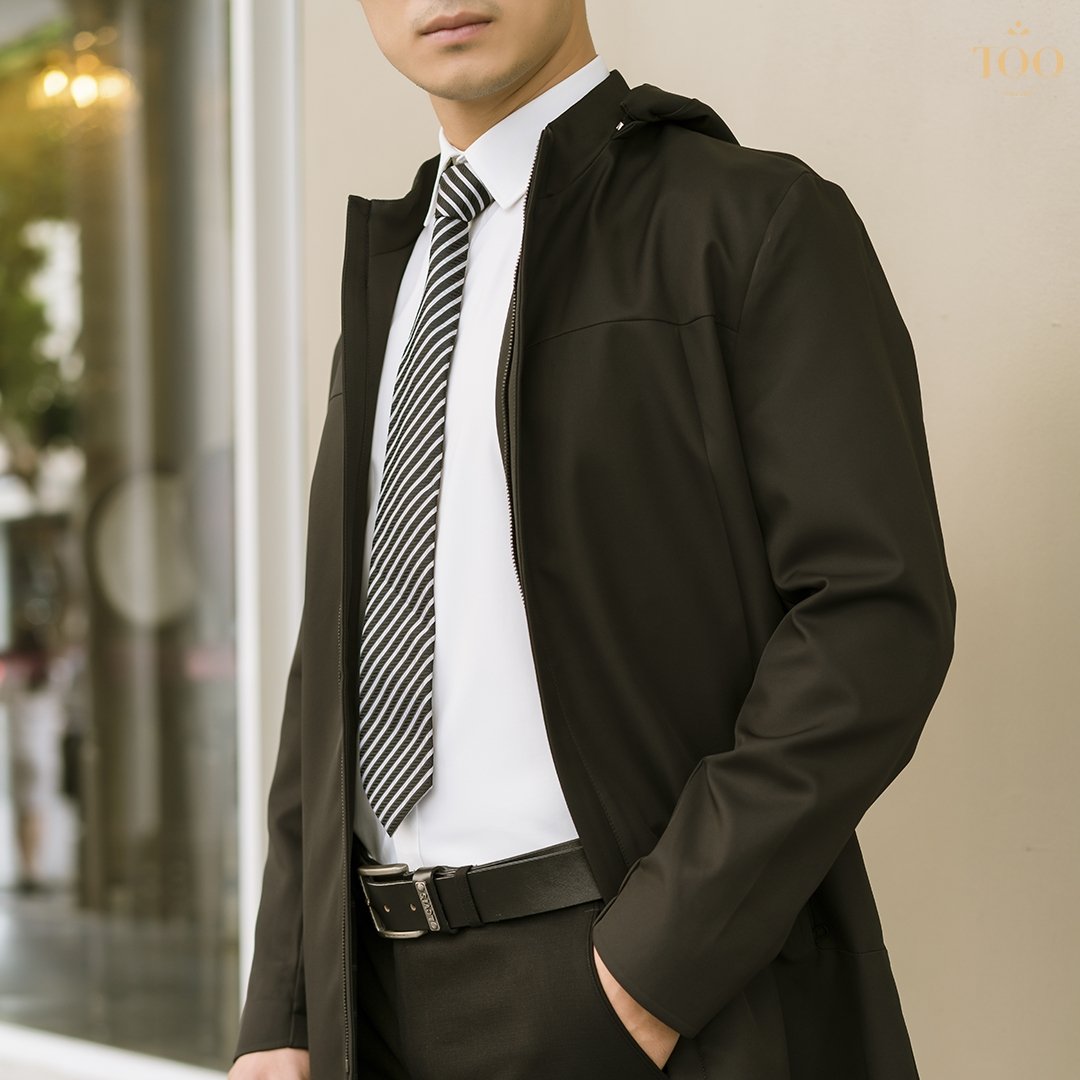 Polyester Anti-wrinkle mens long coat Stand Collar Light Weight Coat with Detachable Hood in Black QUICK DRY Water Resistant