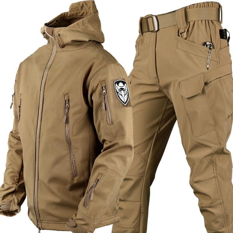 Lightweight Men's Urban Tactical Soft Shell Jacket Sharkskin Windproof Waterproof Outdoor Warm Camouflage Velvet Thickened