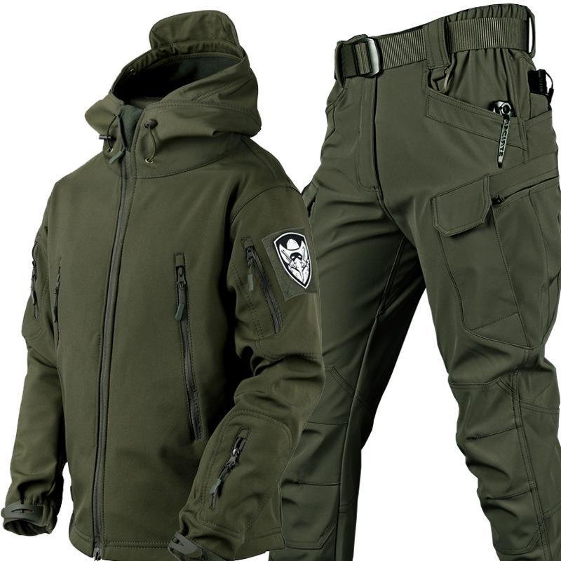 Lightweight Men's Urban Tactical Soft Shell Jacket Sharkskin Windproof Waterproof Outdoor Warm Camouflage Velvet Thickened