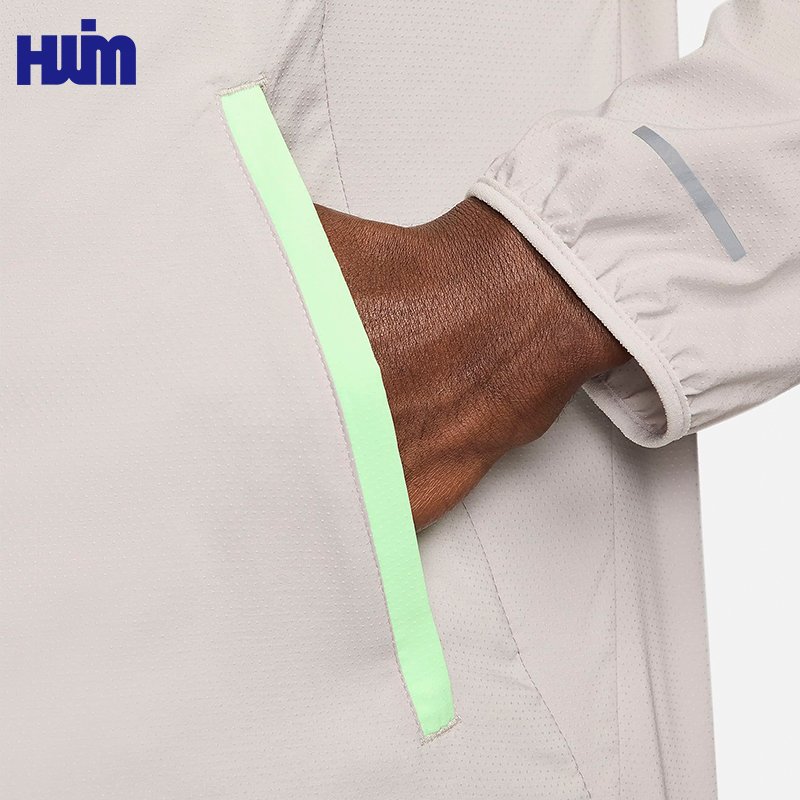 Custom Men's Gym Outdoor Sports Running Quick Dry Jackets Portable Lightweight Breathable Wind Reflective Men Waterproof Jacket