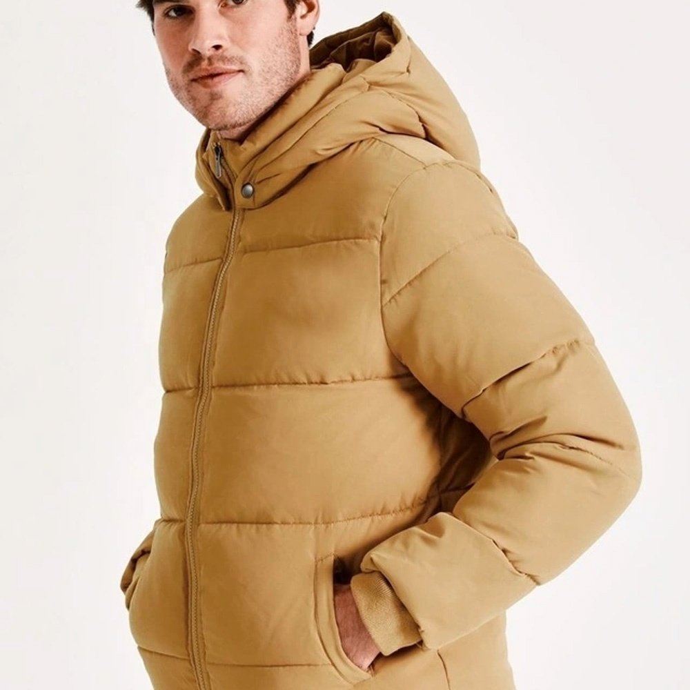 Custom Men's Puffer Jacket with New Design for Wholesale Personalised Logo Puffer Jackets For Men with Customised Design