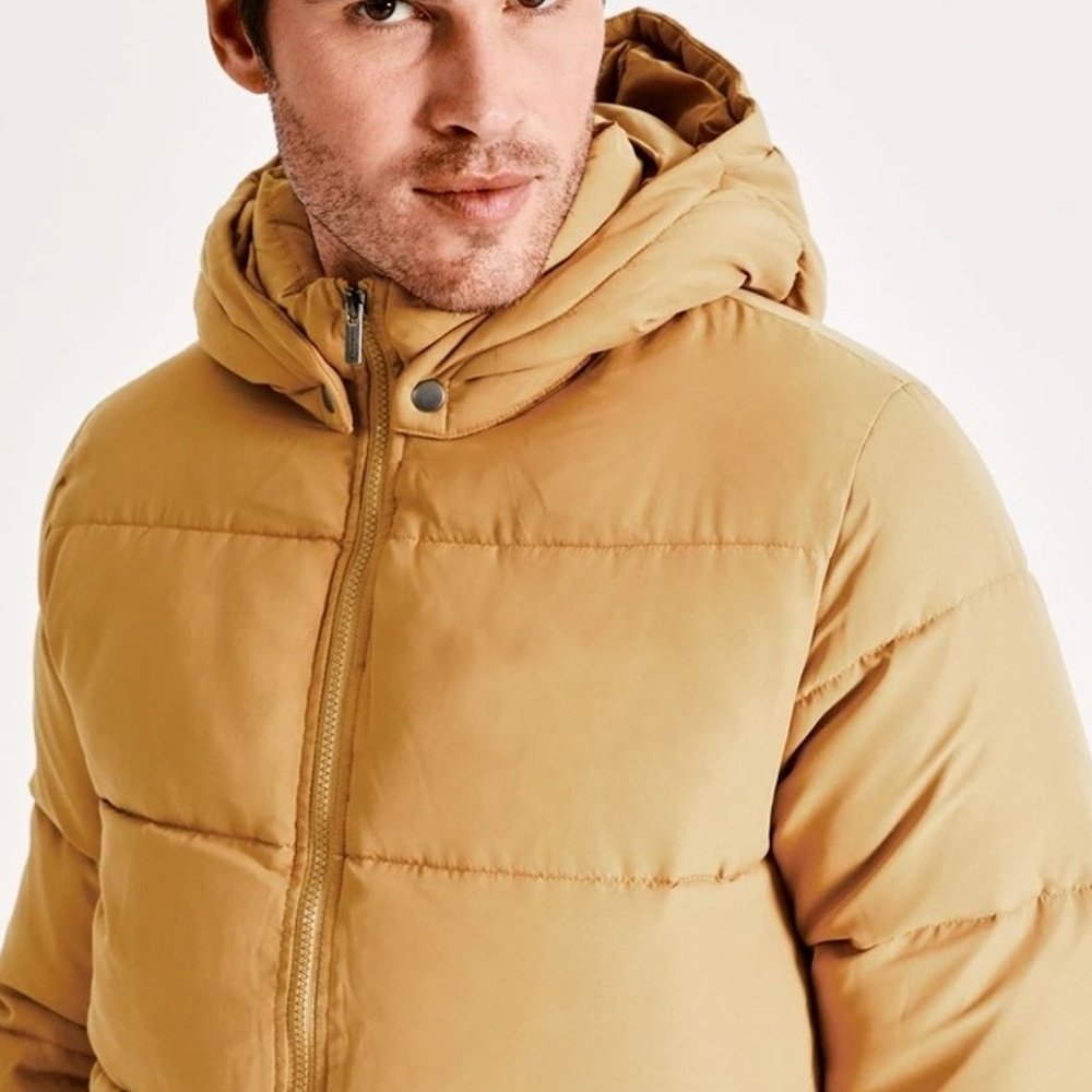 Custom Men's Puffer Jacket with New Design for Wholesale Personalised Logo Puffer Jackets For Men with Customised Design