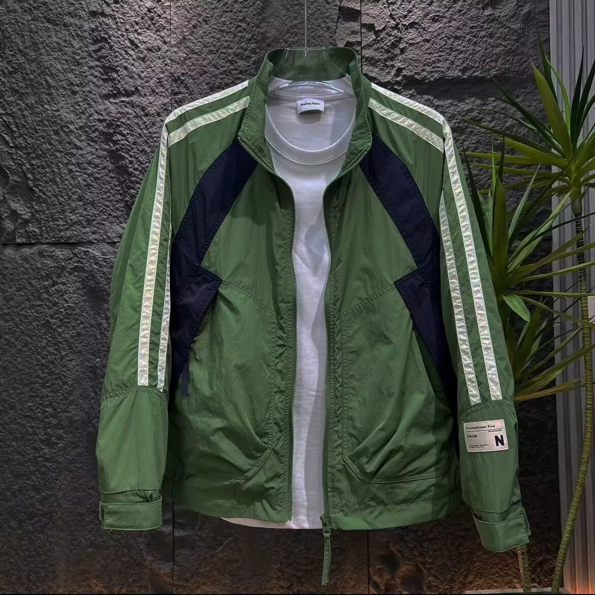 Custom Men's Vintage Slim Zipper Jacket Crocheted Jacquard Streetwear Design Embroidered Spring Cotton Jocket Tapestry Retro