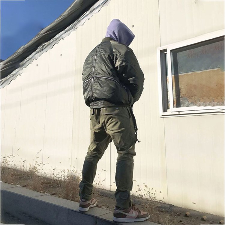 Custom zipper multi pockets army-green own logo high quality bomber jacket for men