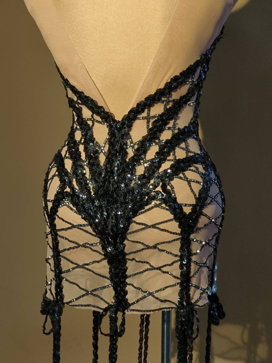 Sequenant skirt mesh model performance service
