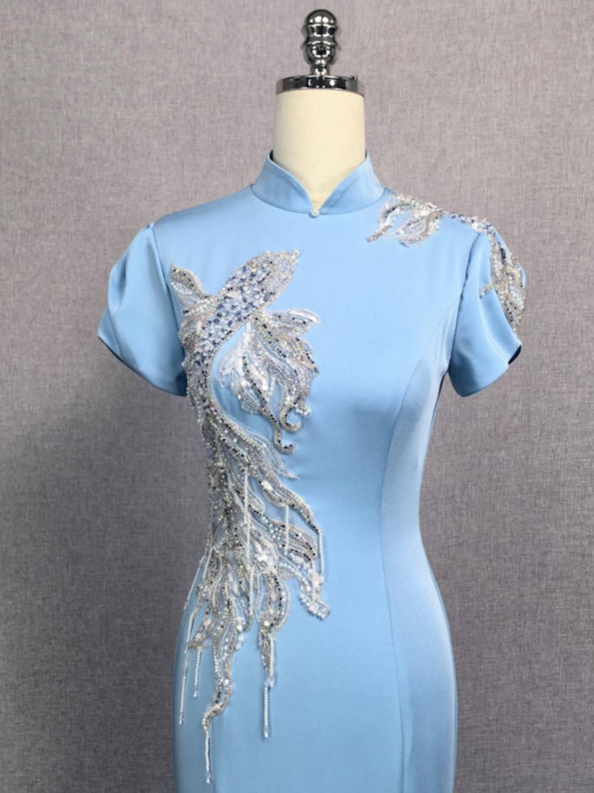 High -end improved fish tail show cheongsam