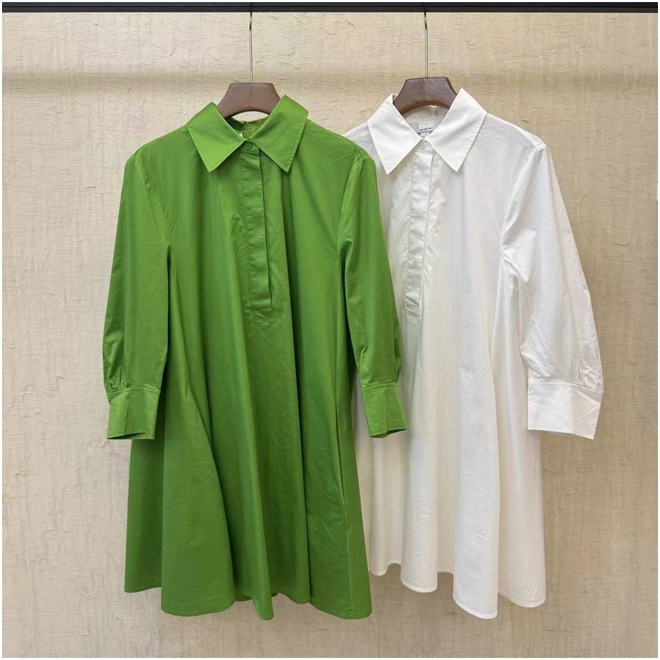 Cs original tail ~ A -line large skirt seven -point sleeve dress