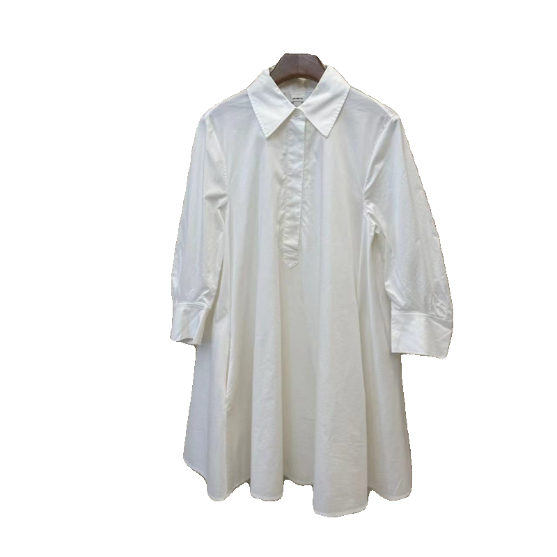 Cs original tail ~ A -line large skirt seven -point sleeve dress