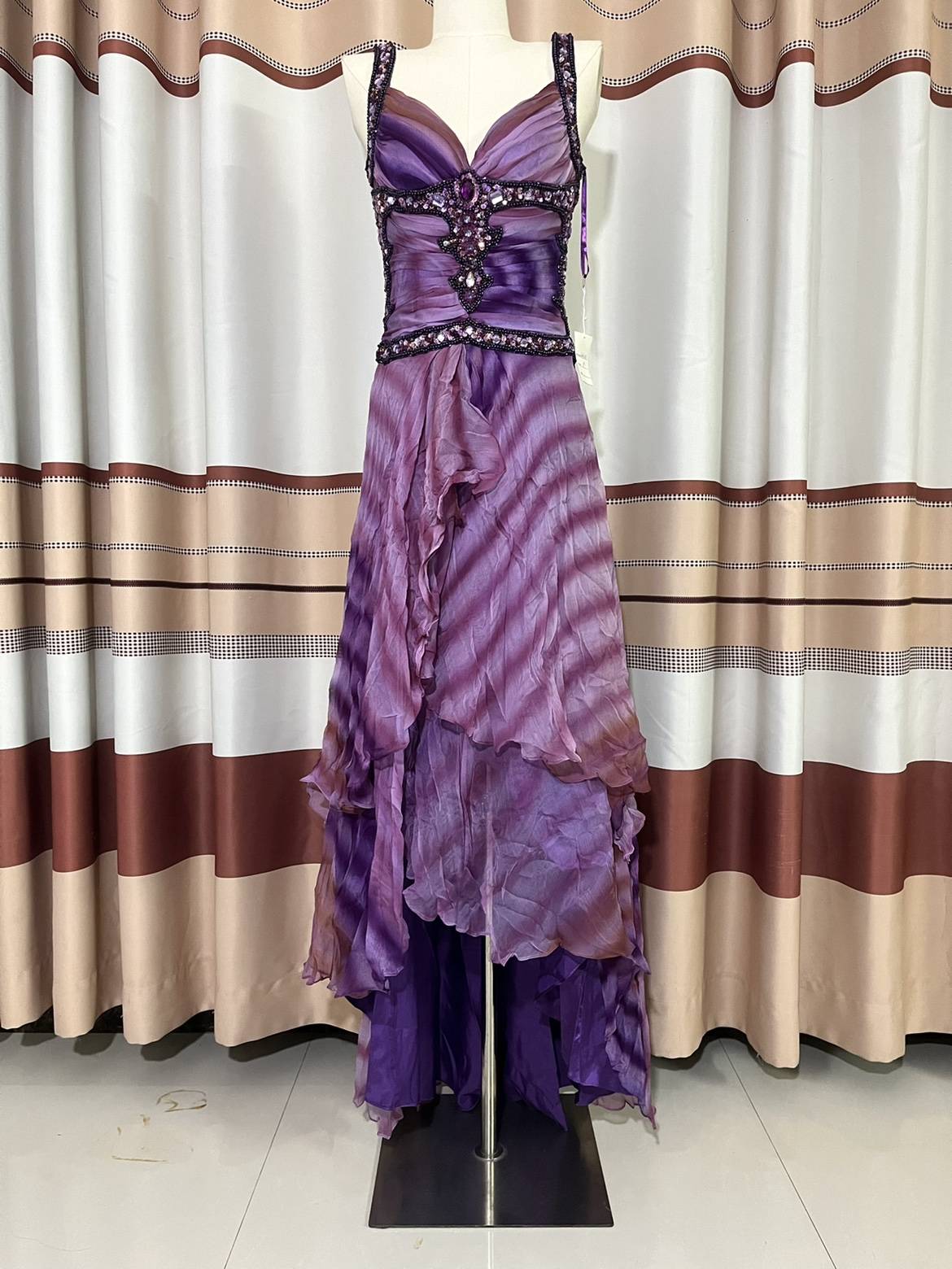 317 Zhenshi Heavy Industries Performing Handmade Beads Long Evening Dress Skirt defaults to slight flaws. Do not shoot