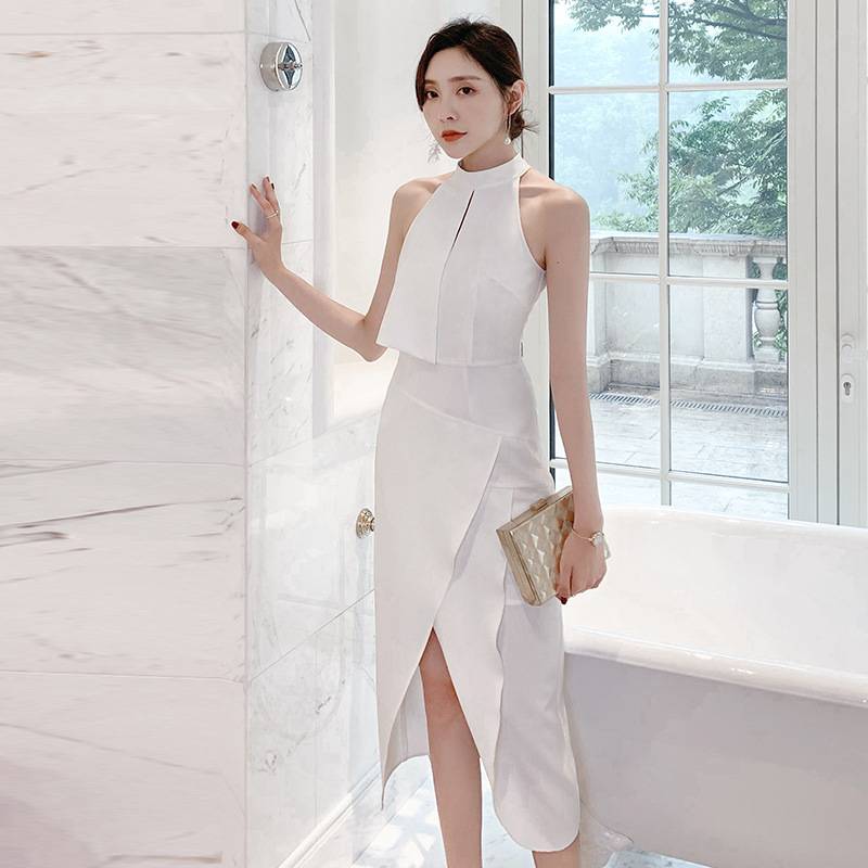 High -end sexy hanging neck off -the -shoulder evening dress lady, elegant goddess Fan Chang skirt annual meeting host