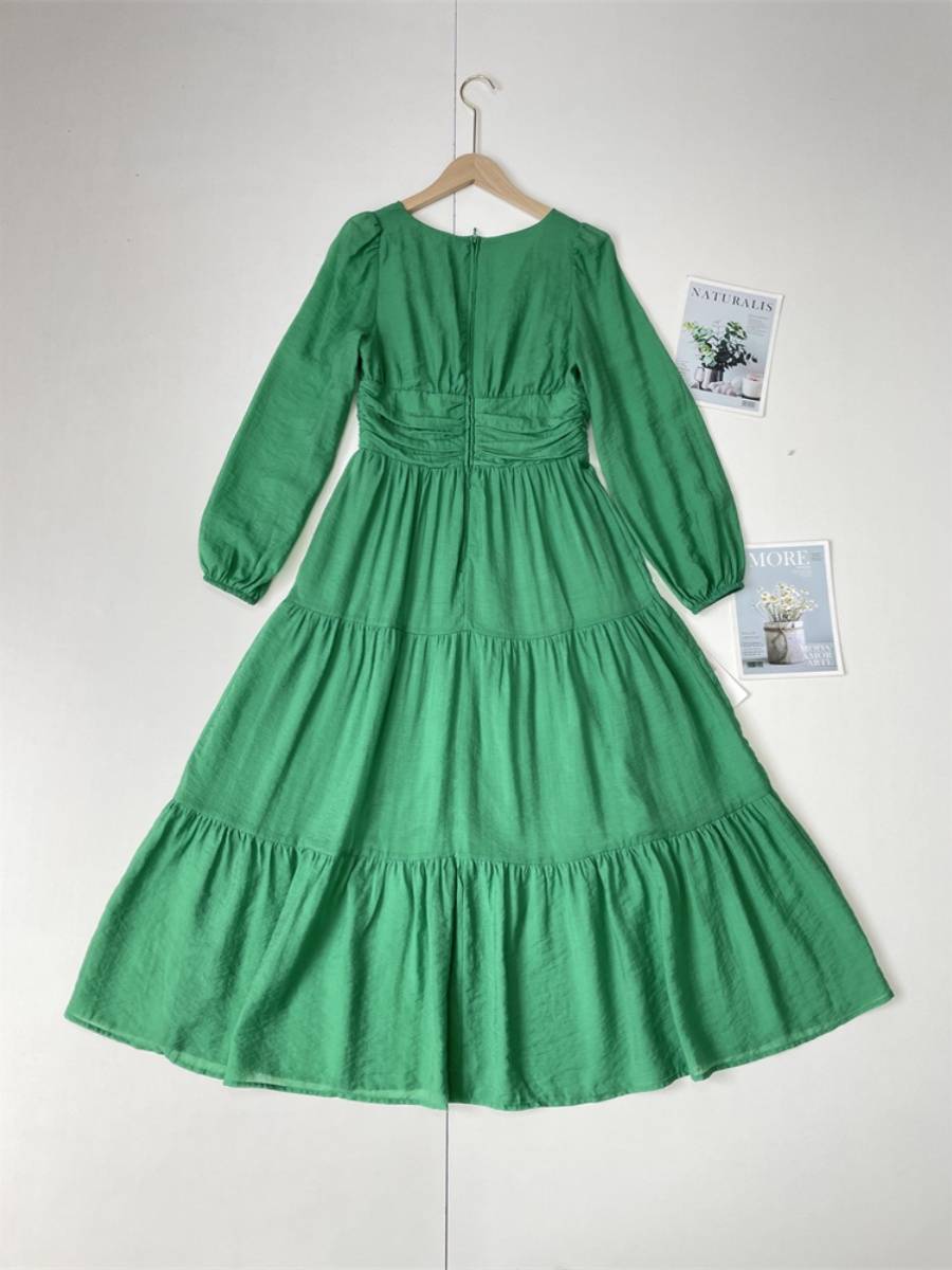 X1 French temperament ~ outer single 24 years spring and summer women V -neck long sleeve skirt retro ancient style dress