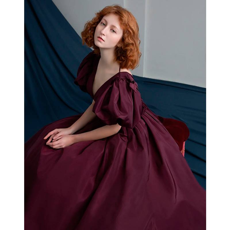 Evening dress 2024 new V -neck long high -end high -end