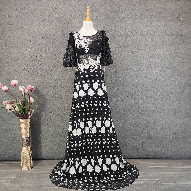 Exquisite embroidery with sleeve evening dress women are thin and thin