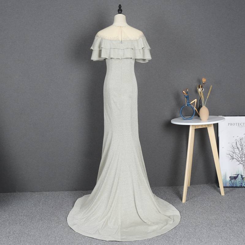 Simple evening dress Light luxury year photography photo fish tail