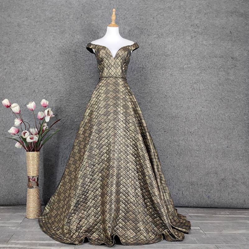 The palace retro tican puff skirt is thin