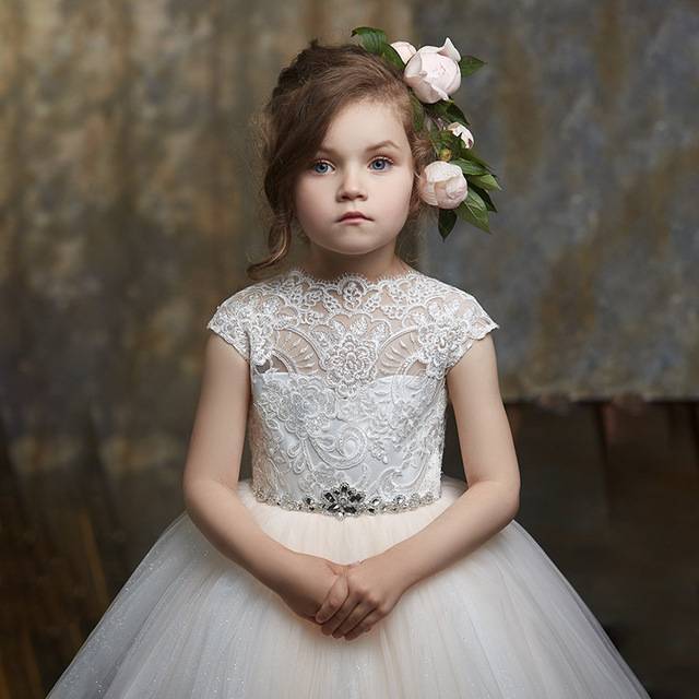Children's wedding dresses new European and American back -back sleeveless