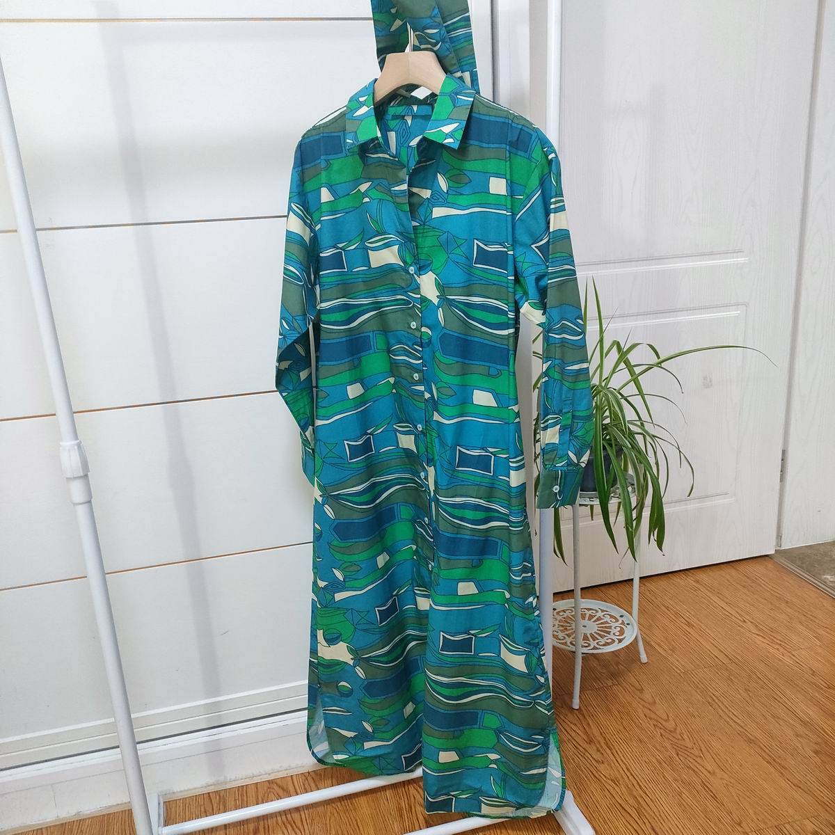 M Jiayuan Single Weekend is long -sleeved printed 100 house silk cotton belt medium long dress shirt skirt