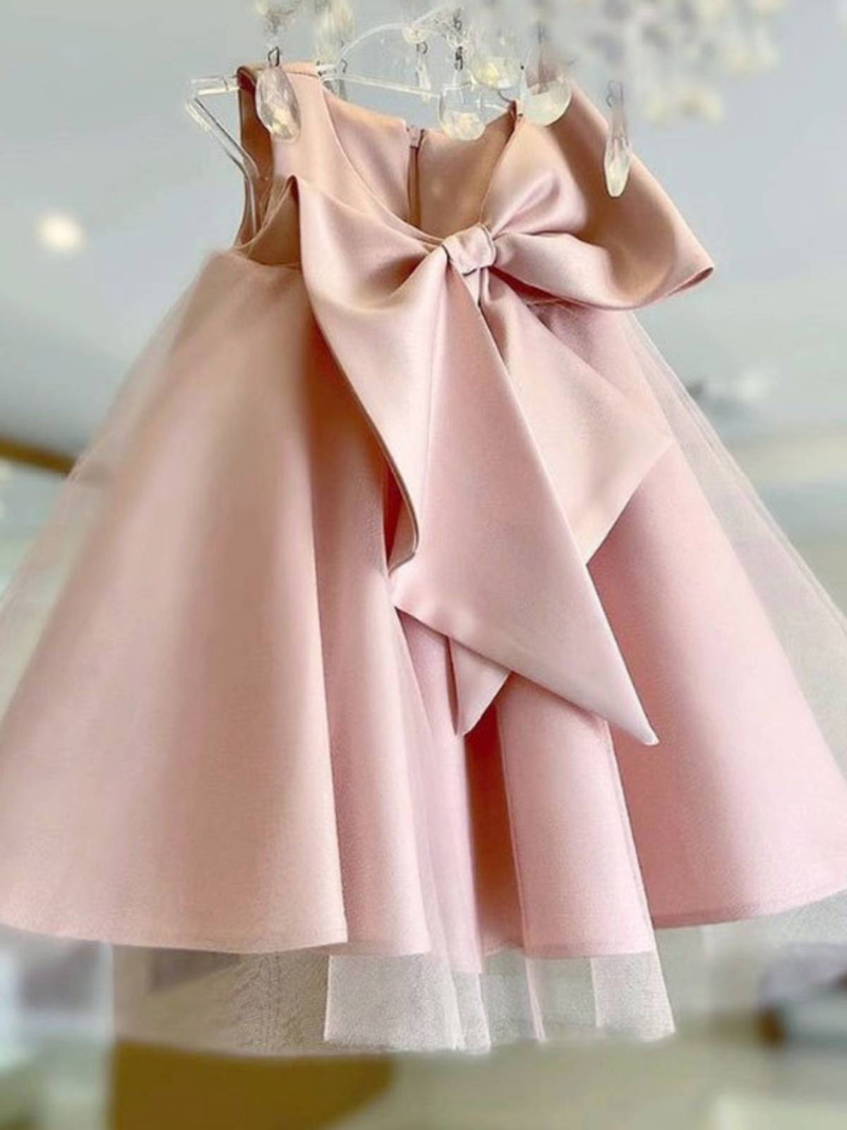 Little host princess skirt children's white piano performance suit