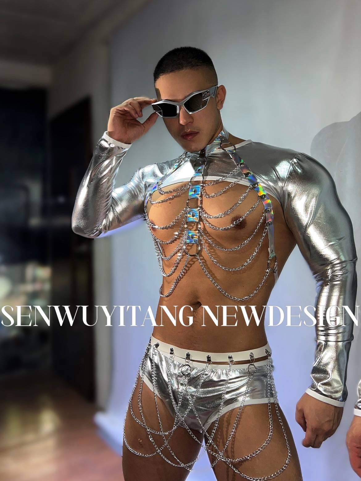 Bar DS Performance Servant GOGO Ling Dance Series Byons Tour Male Stage Installed Science and Technology Fantasy Tie Chain Set