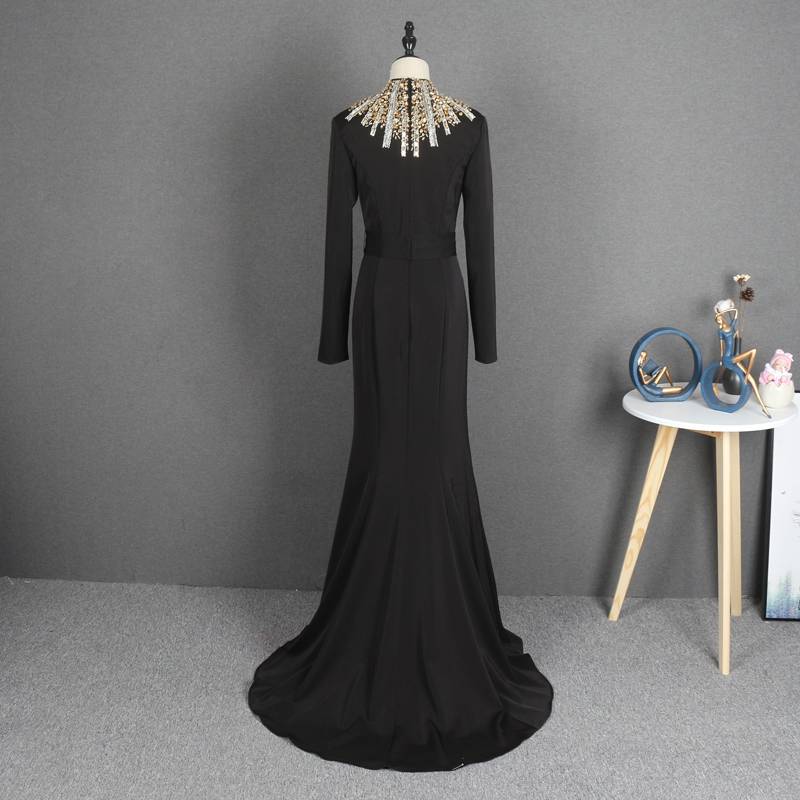 Slim fishtail dress Performs Women's Eve Dress