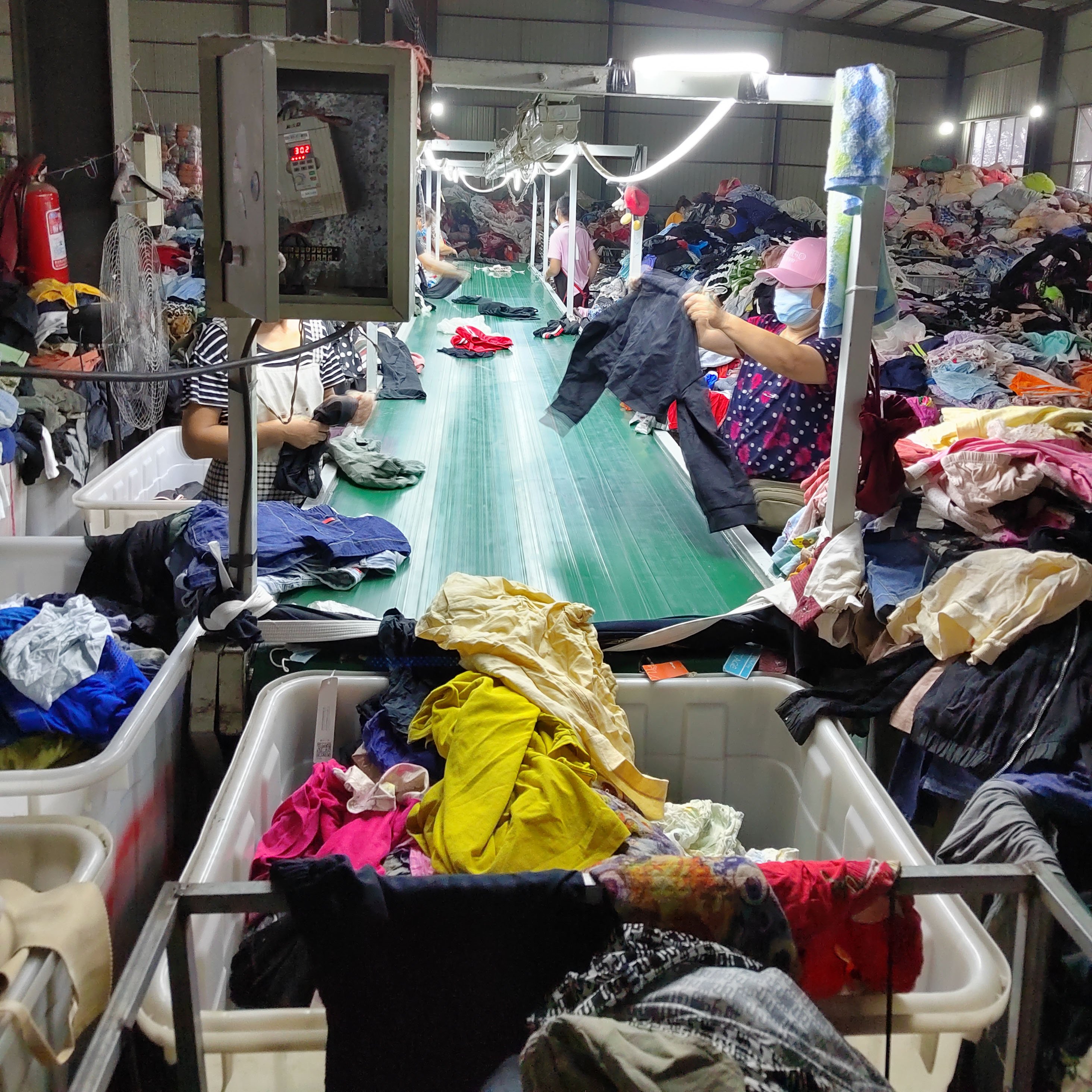 Used Clothes For Women Ukay Bale Secondhand Ladies Denim Wide Leg Jeans Pants Femmes Cargo Friperie Wholesale Clothing Dubai